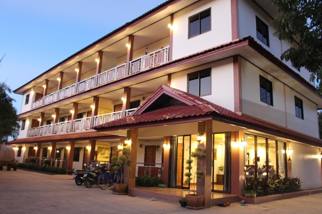 Nanbaankhun Hotel Exteriör bild